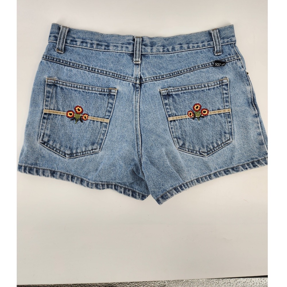 Squeeze SQZ‎ Jeans Light Wash Denim Embroidered Floral High Waisted Shorts 7/8